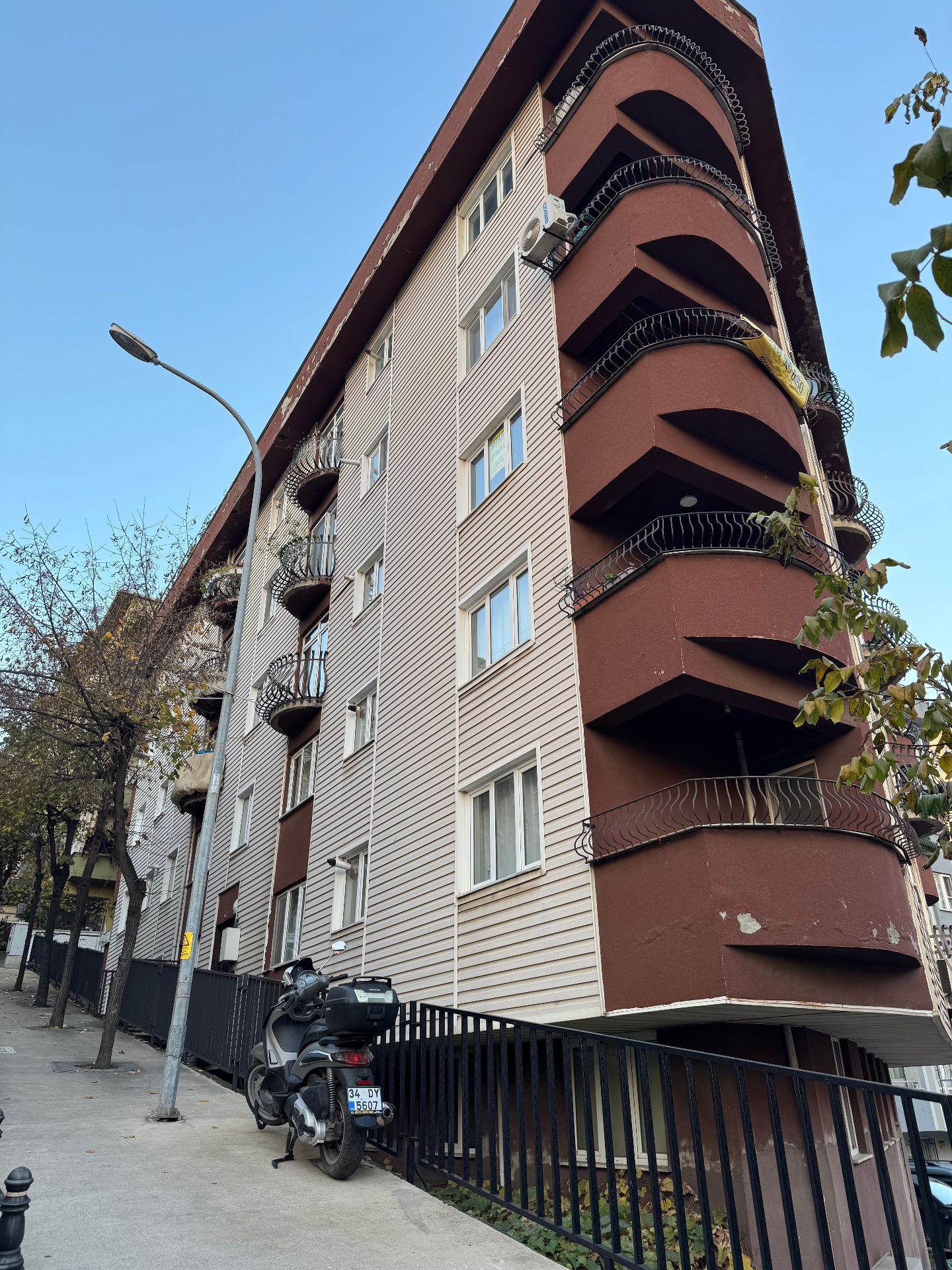 Metroya Yürüyüş Mesafesinde, Balkonlu ve Asansörlü Ferah 2+1 - Ana görsel